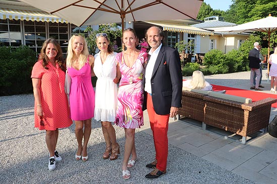 Stepanie Ullrich (Bron Jewelry), .... , Stephan Schuhmacher, Rernata Kochta, Juwelier Manfred Hilscher bei der Präsentation der neuen Kollektion der niederländischen Schmuckmarke BRON JEWELRY im Restaurant Cross des MTTC Iphitos e.V. (